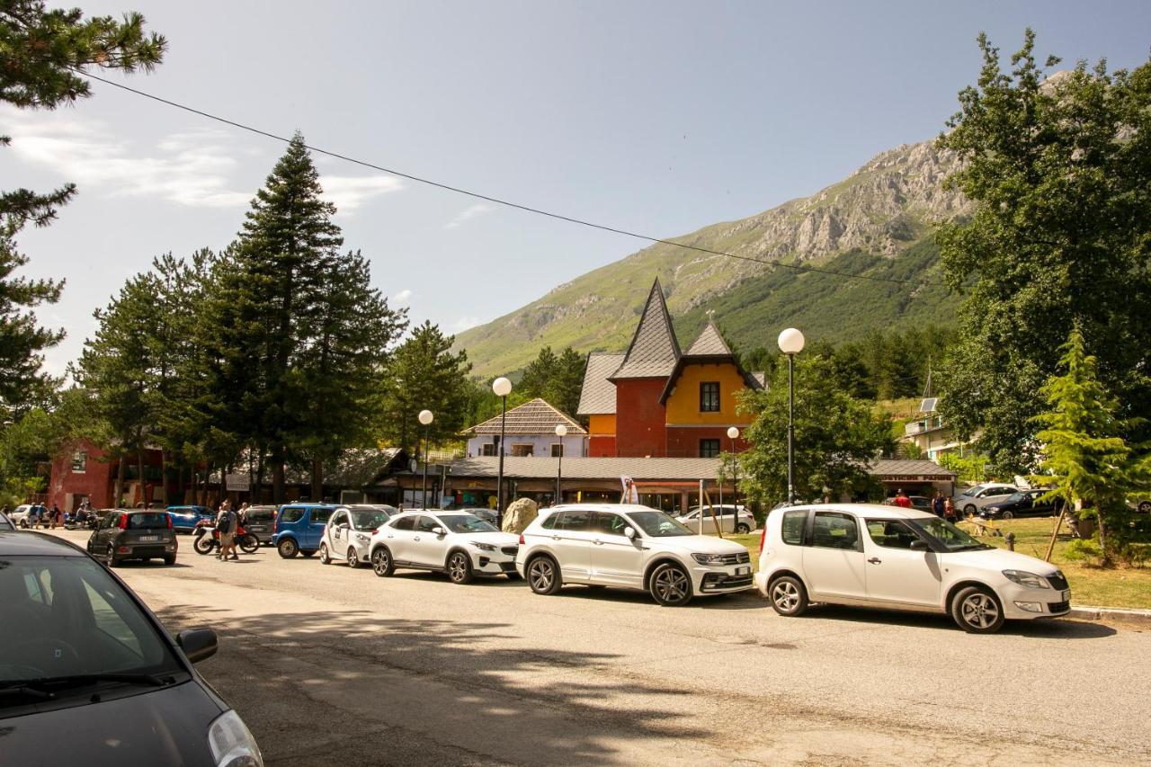 La Villetta Food & Drink Rooms For Rent - No Reception - LʼAquila Exterior foto