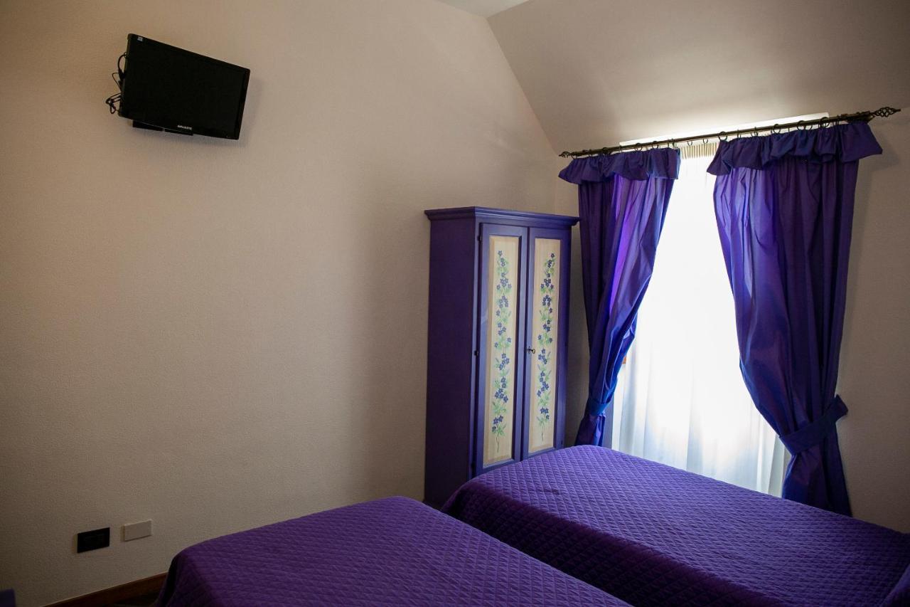 La Villetta Food & Drink Rooms For Rent - No Reception - LʼAquila Exterior foto